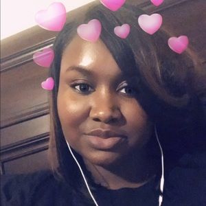 Meet your Posher, Briana